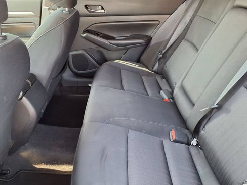 Used 2022 Nissan Altima 2.5 SV w/ SV Premium Package FWD image 12