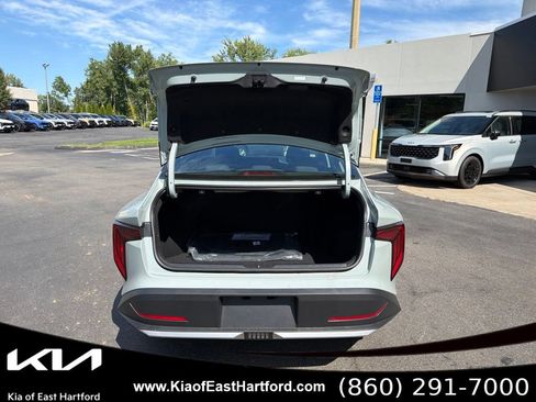 New 2026 Kia K4 FWD image 15