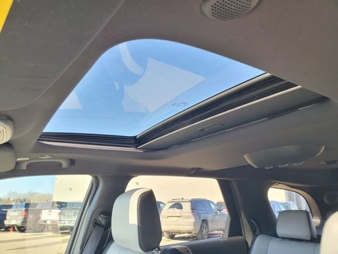 Used 2024 Dodge Durango R/T w/ Tow 'N Go Package image 25