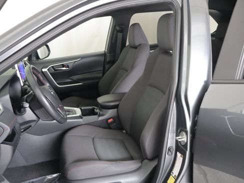 Used 2023 Toyota RAV4 SE w/ Weather & Moonroof Package image 8