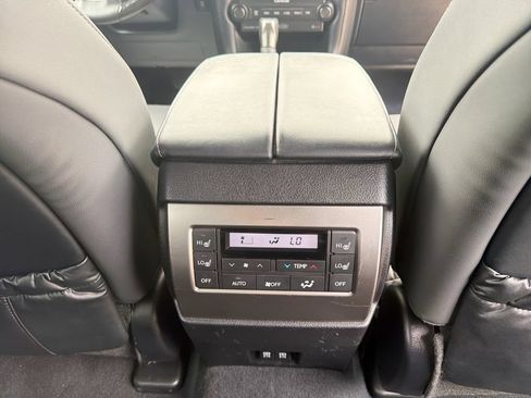 Certified 2023 Lexus GX 460 Premium w/ Accessory Package AWD/4WD image 18