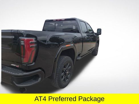 Used 2025 GMC Sierra 2500 AT4 w/ AT4 Premium Plus Package AWD/4WD image 5