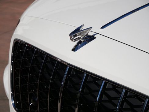 New 2026 Bentley Flying Spur Azure image 10