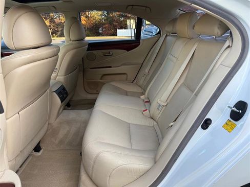 Used 2012 Lexus LS 460 image 25
