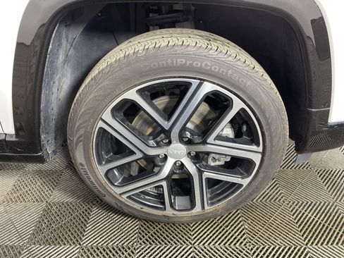 Used 2024 Jeep Compass Limited w/ Elite Group image 7