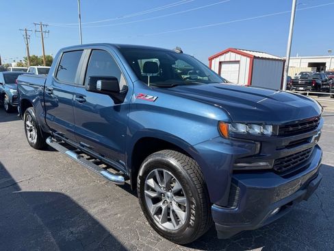 Used 2019 Chevrolet Silverado 1500 RST AWD/4WD image 2