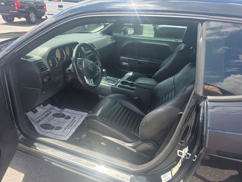 Used 2013 Dodge Challenger R/T RWD image 5