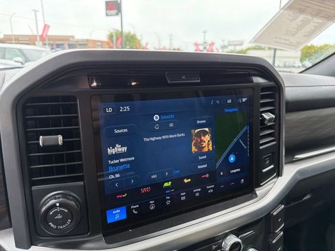 Used 2025 Ford F150 Lariat w/ Equipment Group 501A Mid AWD/4WD image 25