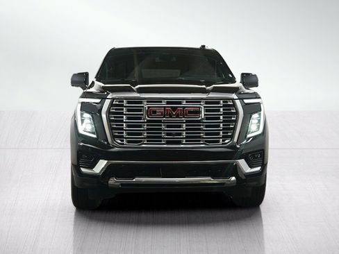 Used 2025 GMC Yukon XL Denali w/ LPO, Floor Liner Package AWD/4WD image 8