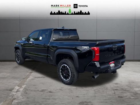 New 2026 Toyota Tacoma TRD Off-Road w/ TRD Off Road Premium Package AWD/4WD image 3