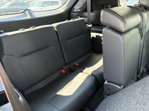 Used 2024 Mitsubishi Outlander SE AWD/4WD image 30