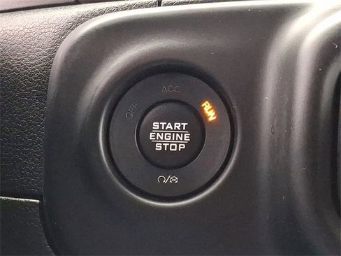 Used 2018 Jeep Wrangler Unlimited Sport image 22