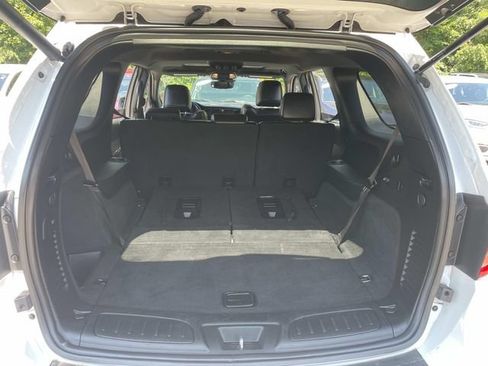 Used 2024 Dodge Durango GT AWD/4WD image 9