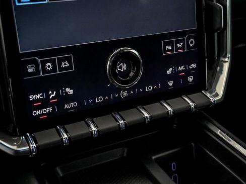 New 2026 GMC Acadia Elevation w/ Elevation Premium Package AWD/4WD image 17