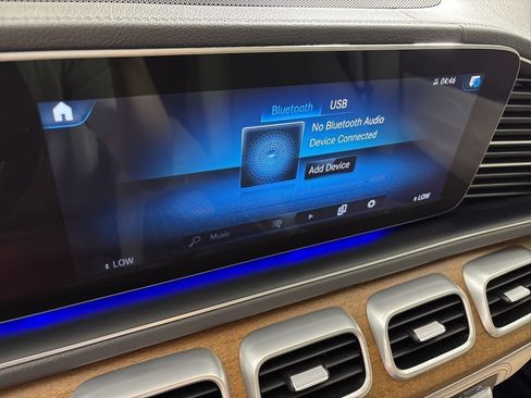 Used 2020 Mercedes-Benz GLE 450 4MATIC image 36