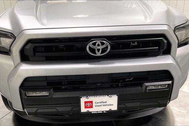 Certified 2025 Toyota 4Runner SR5 AWD/4WD image 31
