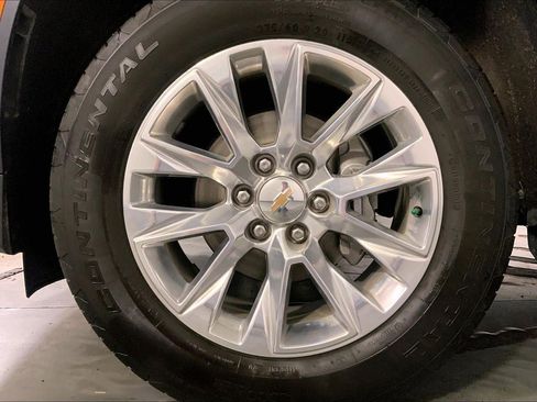 Used 2025 Chevrolet Tahoe Premier AWD/4WD image 9