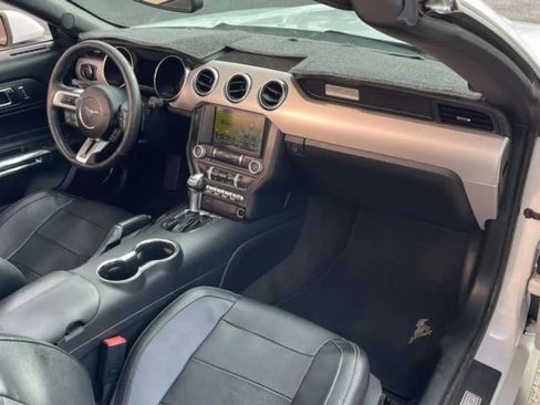 Used 2015 Ford Mustang Premium RWD image 34