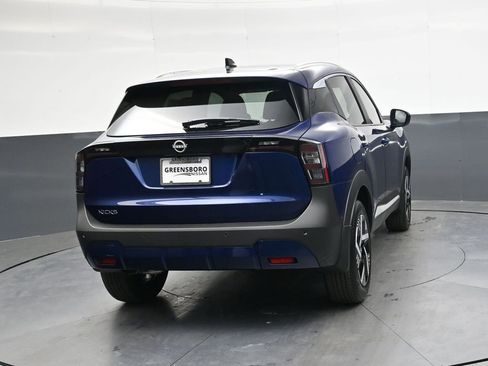 New 2026 Nissan Kicks SV FWD image 4
