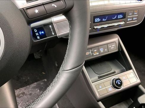 New 2026 Hyundai Kona SEL Premium AWD/4WD image 8