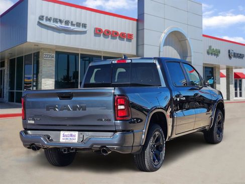 New 2026 RAM 1500 4x4 Crew Cab image 5