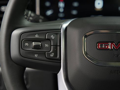 New 2026 GMC Sierra 2500 SLT w/ SLT Premium Package image 32