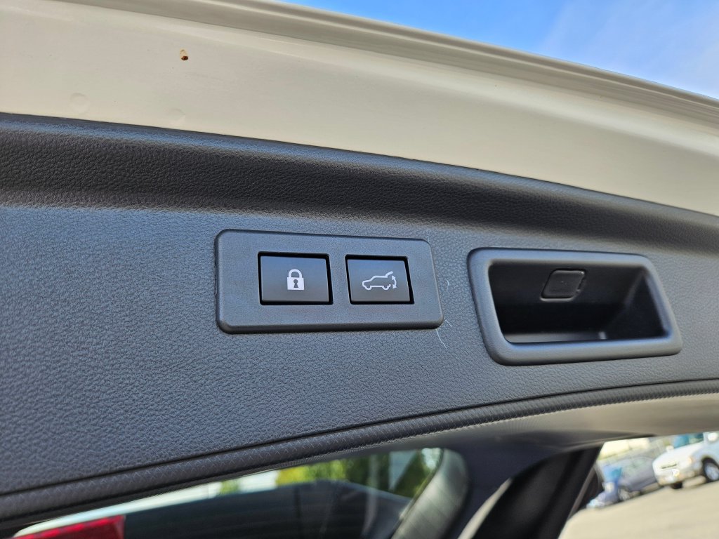 Used 2024 Subaru Forester Touring w/ Convenience Package AWD/4WD image 15