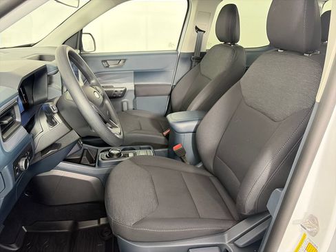 Used 2025 Ford Maverick XL FWD image 11