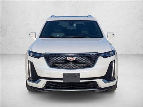 Certified 2022 Cadillac XT6 Luxury image 2
