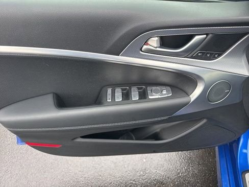 Used 2022 Genesis G70 2.0T w/ Prestige Package image 12