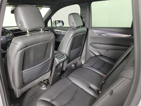 Certified 2023 Cadillac XT6 Luxury FWD image 13