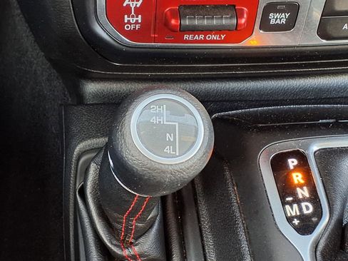 Used 2019 Jeep Wrangler Unlimited Rubicon image 13