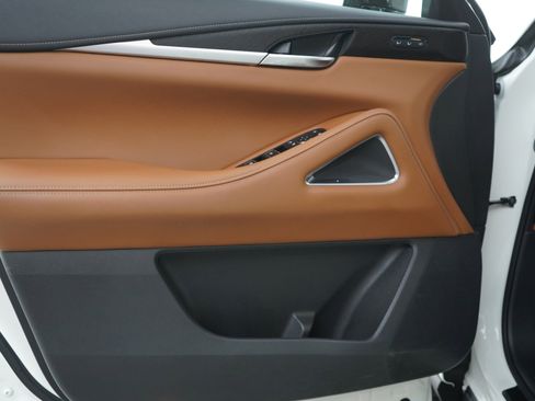 Used 2024 INFINITI QX60 Sensory image 20