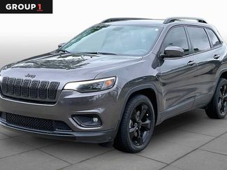 Used 2019 Jeep Cherokee Latitude Plus FWD video 1