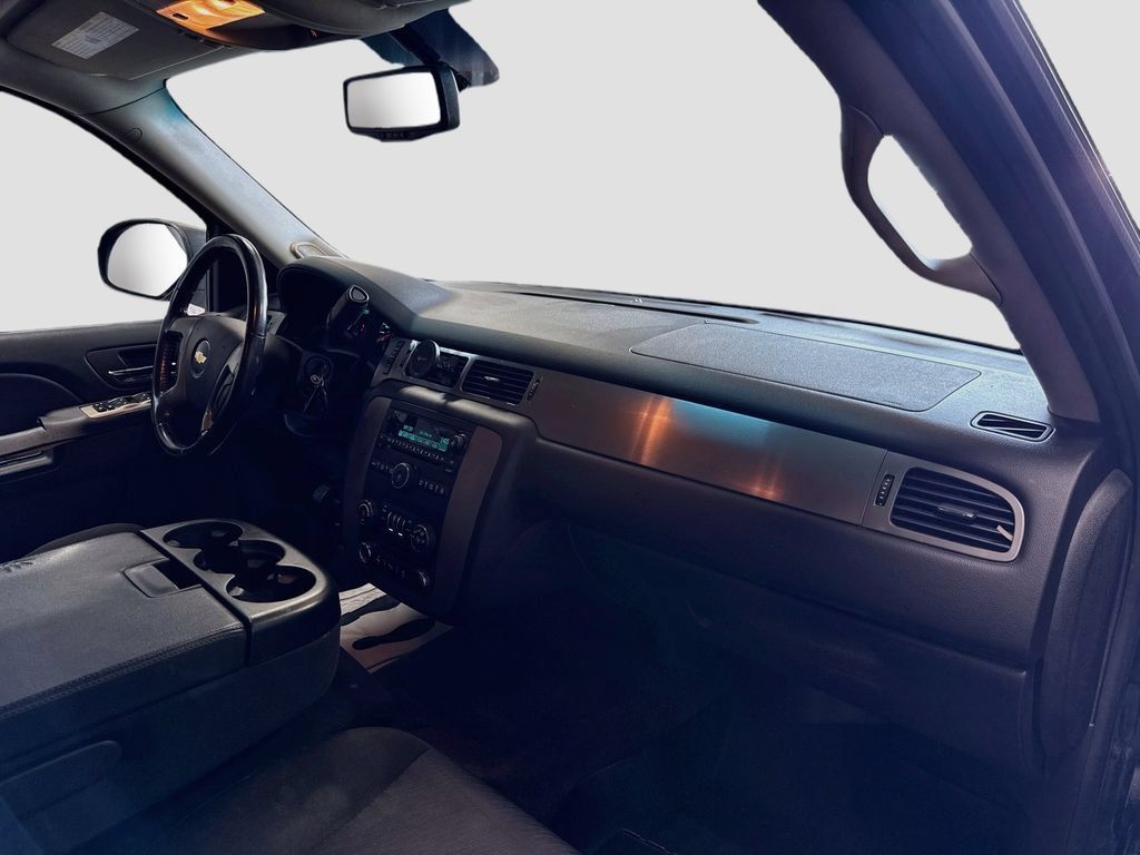 Used 2014 Chevrolet Tahoe LS AWD/4WD image 27