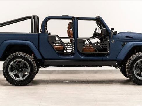 Used 2025 Jeep Gladiator Sport image 14