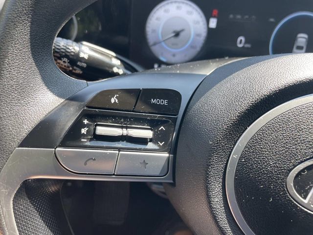 Used 2024 Hyundai Elantra SEL FWD image 29