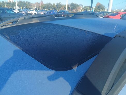 Certified 2022 Subaru Outback Limited image 9