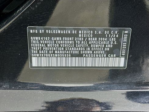 Used 2025 Volkswagen Jetta SE FWD image 12