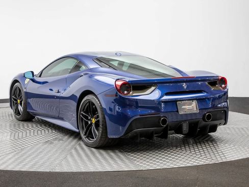 Used 2018 Ferrari 488 GTB image 4