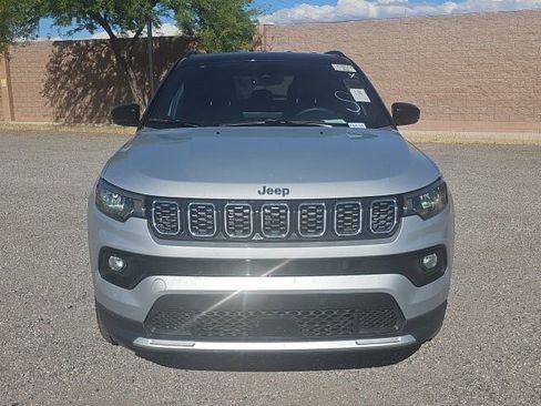 Used 2025 Jeep Compass Limited image 2