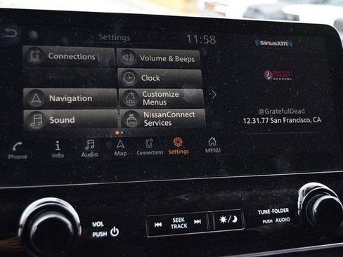 Used 2021 Nissan Armada Platinum image 18