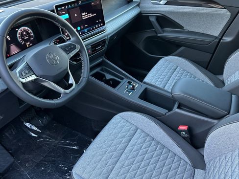 New 2025 Volkswagen Tiguan S image 10
