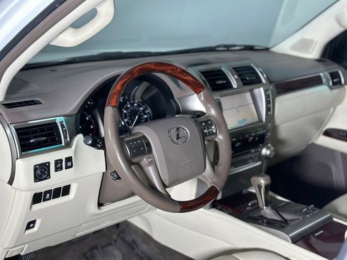 Used 2011 Lexus GX 460 Sport Utility image 33