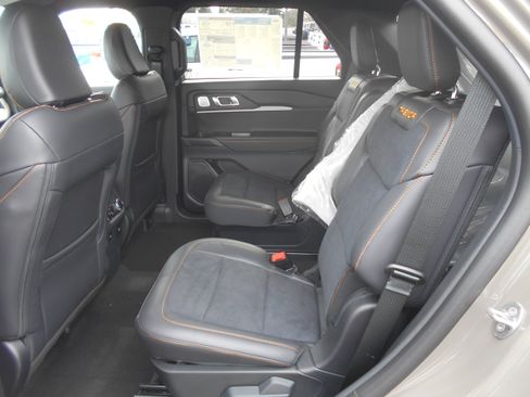 New 2026 Ford Explorer Tremor image 30