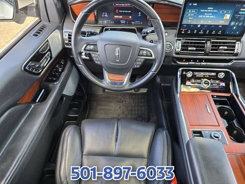 Used 2024 Lincoln Navigator Reserve AWD/4WD image 15