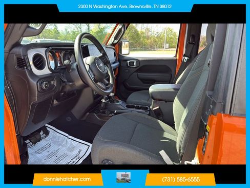 Used 2025 Jeep Wrangler Sport AWD/4WD image 10