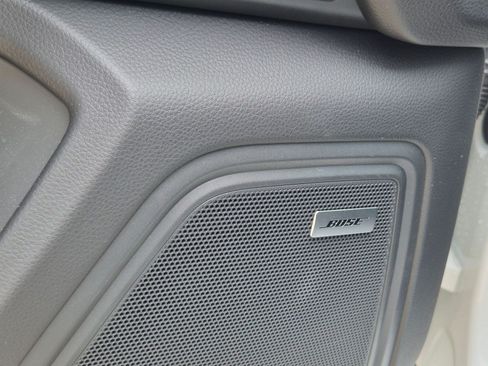 Certified 2026 Porsche Macan AWD/4WD image 14