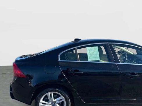 Used 2015 Volvo S60 T5 Premier image 8