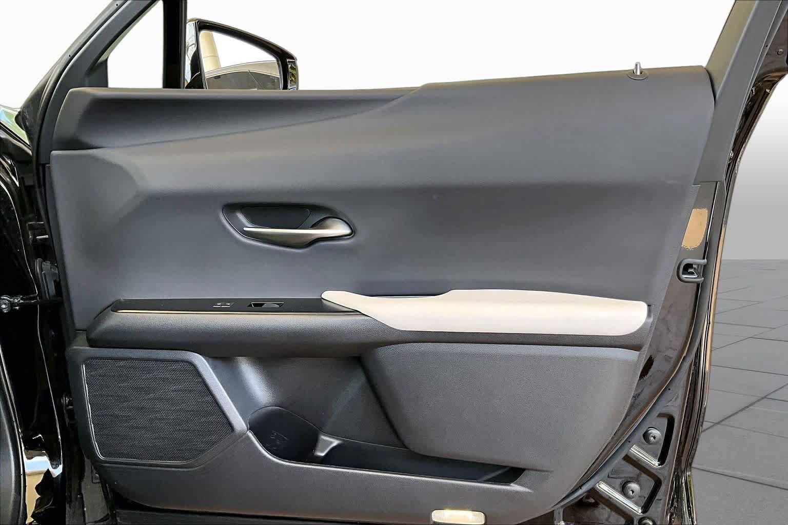 Used 2024 Lexus UX 250h FWD w/ Premium Package image 20
